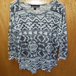 🌵Aztec print shirt